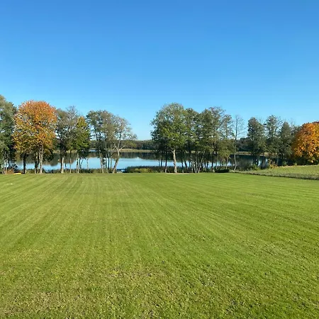 Osada Limajno Dom Labedzia